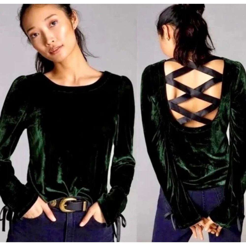 Anthropologie Velvet Crisscross Back Long Sleeve Holiday party Top‎ Green bows